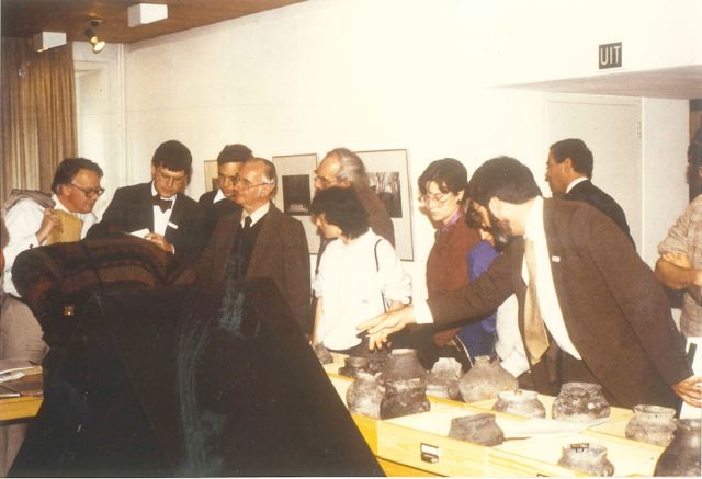 Prof. van Doorselaar, Egge Knol, Dr. W. Haio Zimmerman,  Prof.dr. P. Schmid,  Dr. Brandt, x, Helena Hamerow, x, Dr. Titus Panhuysen,  Dr. C. Boschma